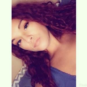 Meet your Posher, Alicia